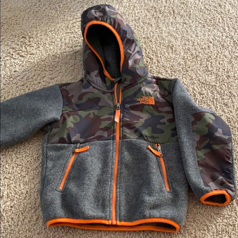 North Face Denali 4T camo and gray coat